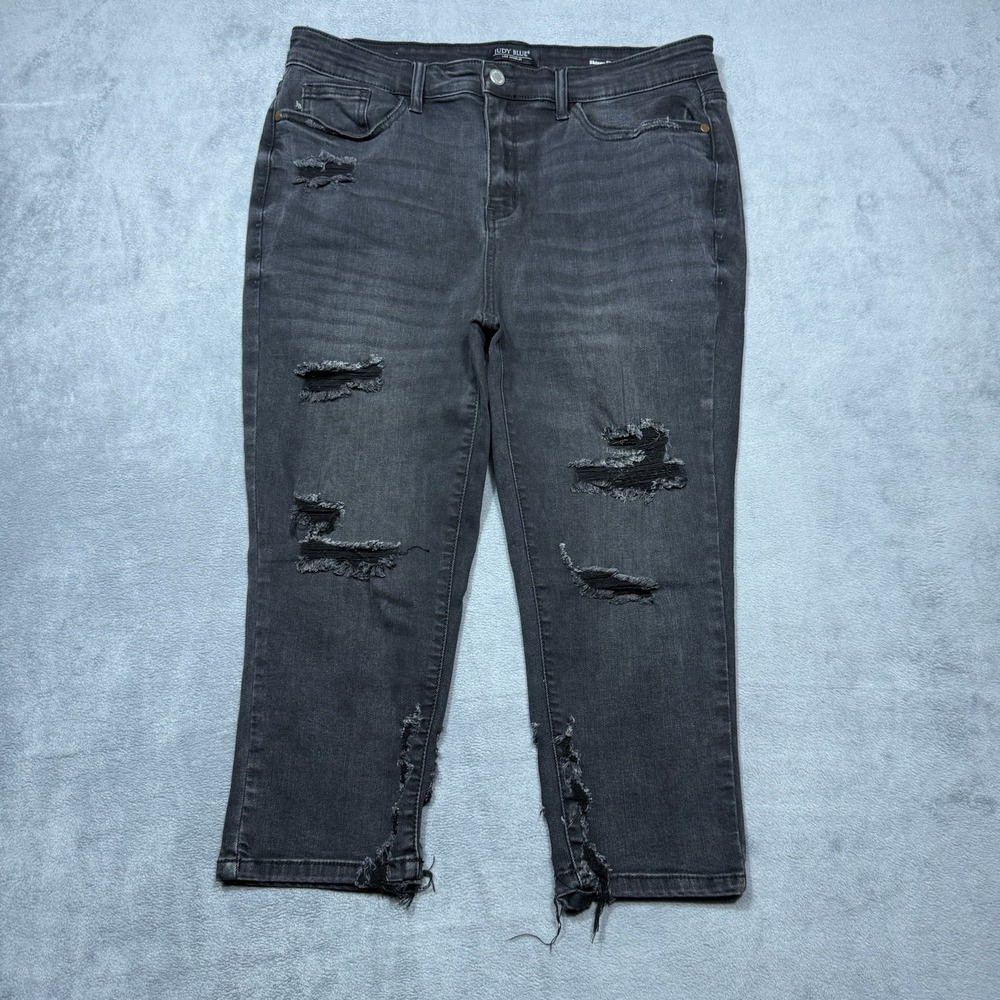 Judy Blue Jeans Womens 15/32 (32x20) Capri Distressed Black Highrise Denim USA